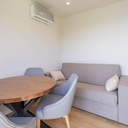 Complejo Con Piscina דירה פוברה דו קאראמינל